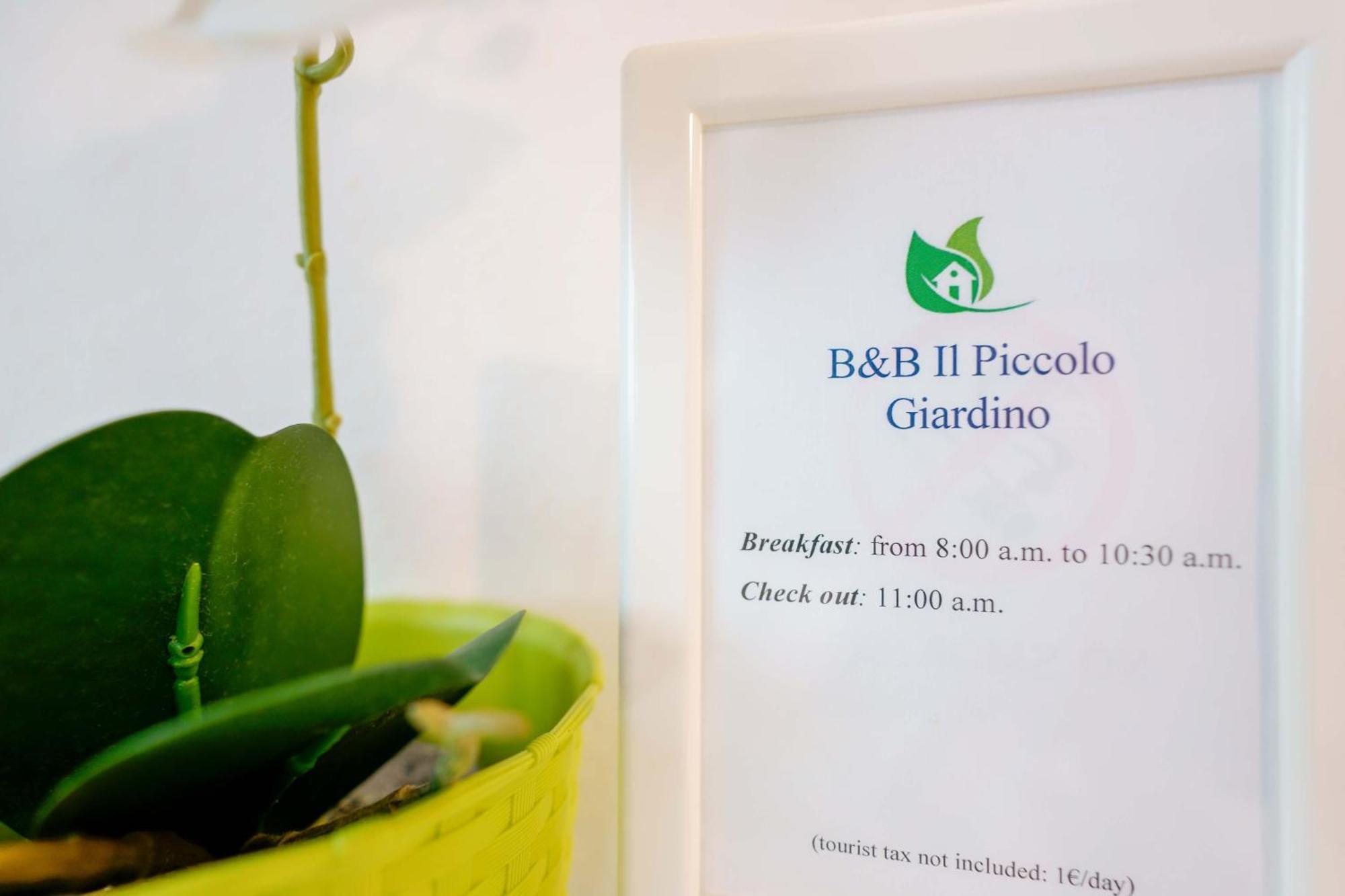 B&B Il Piccolo Giardino Villasimius Eksteriør billede